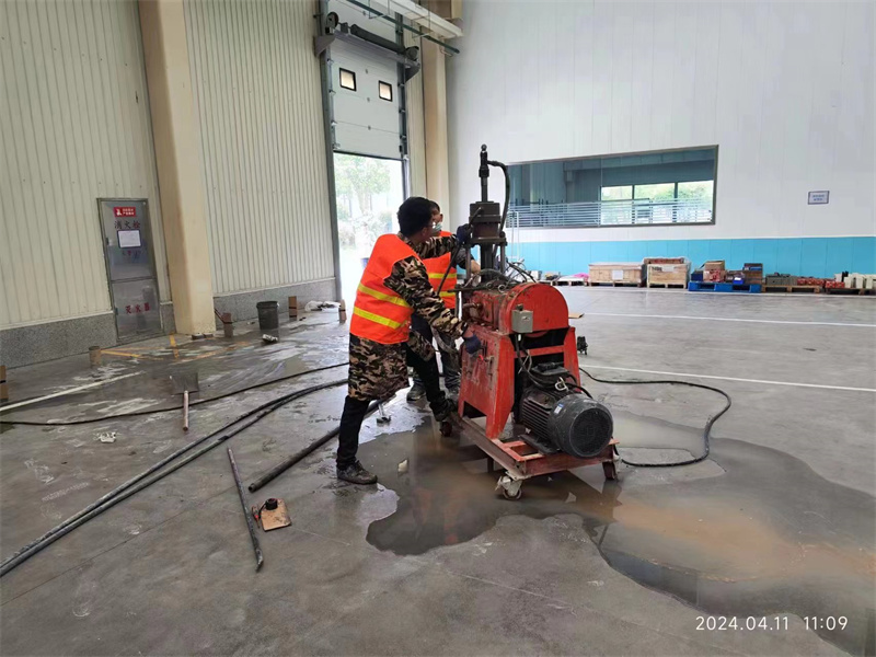 故城厂房地面下沉塌陷注浆加固施工